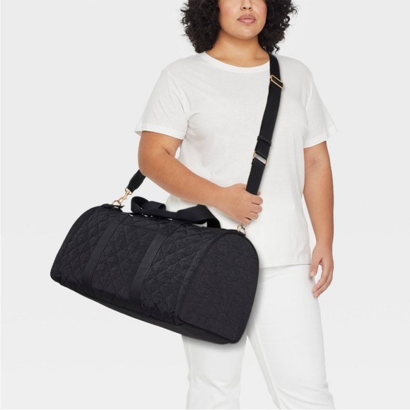 Duffel Weekender Bag - Universal
Thread Black - Picture 2 of 6